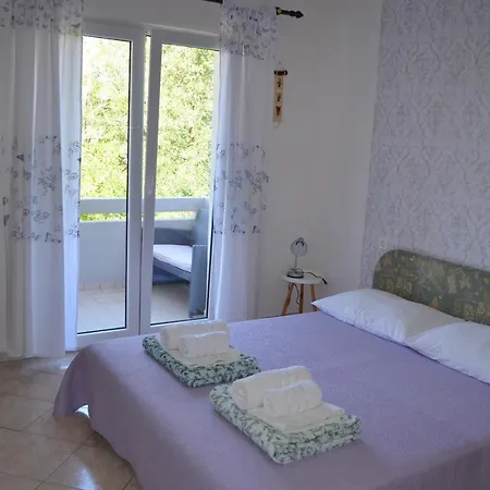 Apartment Mira