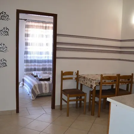 Apartment Mira